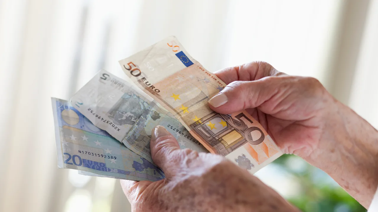 Podatki dla emerytów i rencistów zostają zniesione: w lutym nie będzie już jednorazowego obciążenia podatkowego od SAT.