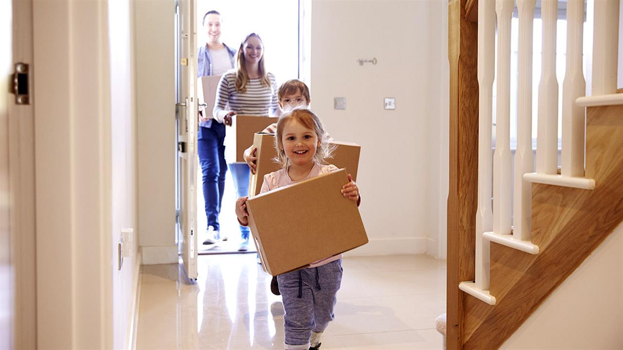 Jak przekazać swoje główne miejsce zamieszkania dziecku bez płacenia podatku dochodowego, jeśli masz ponad 65 lat.