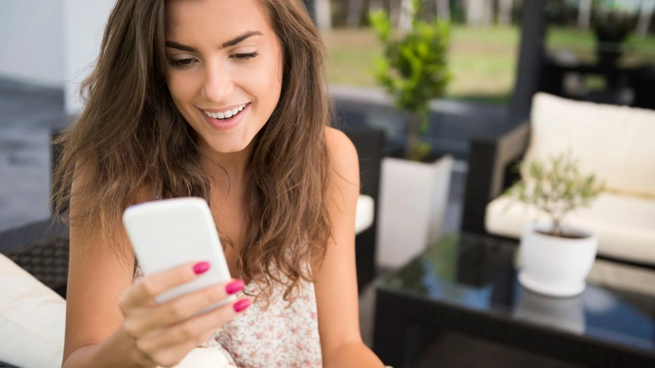 Według psychologii osoby, które wysyłają wiadomości tekstowe zamiast wiadomości audio, mają cztery charakterystyczne cechy.