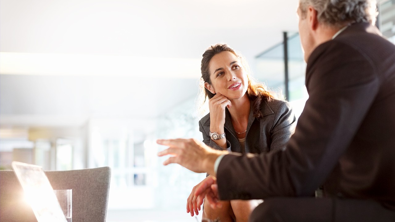 Co z punktu widzenia psychologii oznacza fakt, że dana osoba nieustannie przerywa rozmówcy?