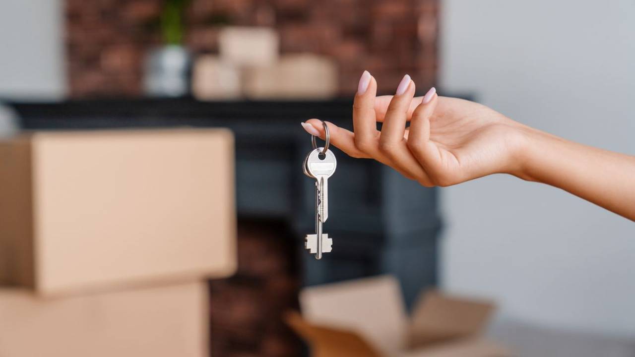 Sąd Najwyższy orzekł, że najemca może zachować starą umowę najmu, jeśli przekaże prawo do korzystania z nieruchomości członkowi swojej rodziny.