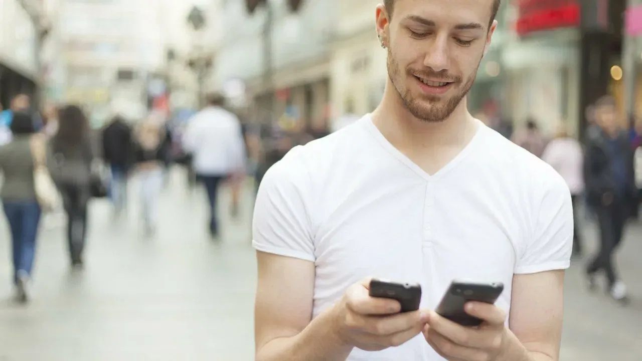 Według psychologii osoby, które wysyłają wiadomości tekstowe zamiast wiadomości audio, mają cztery charakterystyczne cechy.