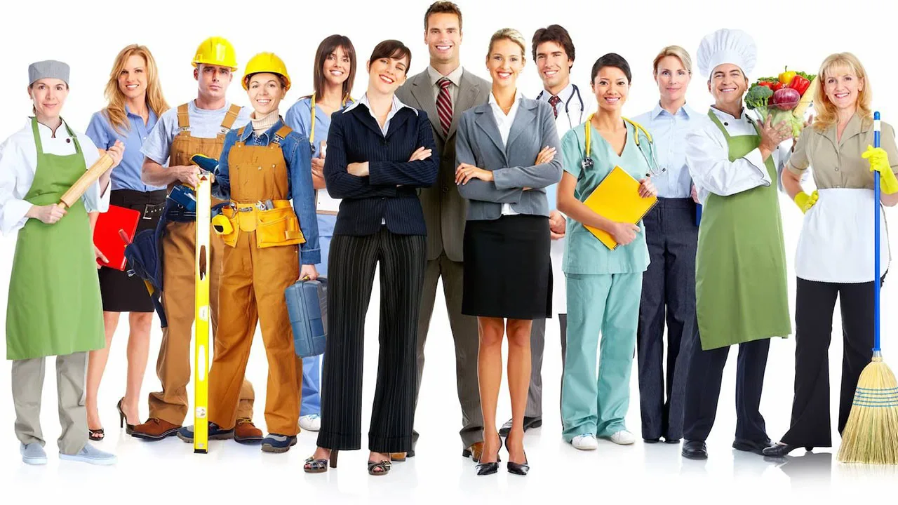 Zostaje zniesiony jeden dzień wolny i pełny weekend dla wszystkich pracowników: teraz wymagane będzie 6 dni roboczych.