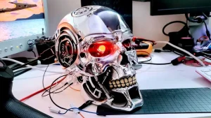 Chiny opracowują „Terminatora”: przedstawiają robota bojowego, który ostatecznie zastąpi specjalistów w tej dziedzinie.