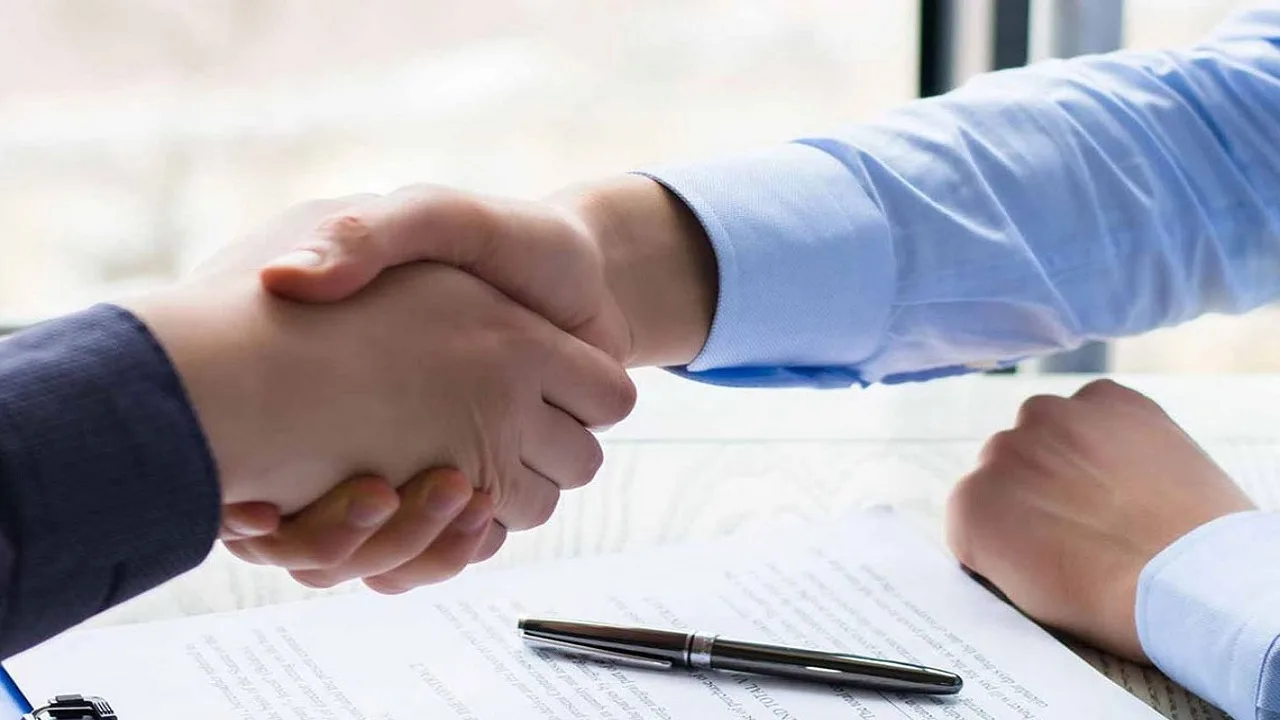 Ministerstwo Pracy będzie mogło zawetować kontrakty państwowe z firmami, które nie naruszają tajemnicy wynagrodzeń.