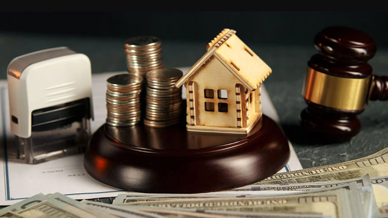 Płacenie podatku od spadków i darowizn jest obowiązkowe, ale rezygnacja z dziedziczenia nie daje prawa do niego.