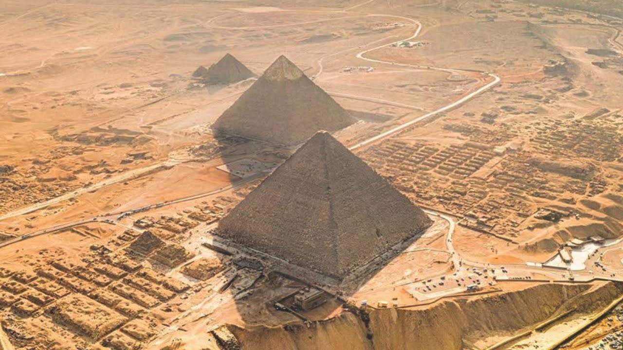 Kontrowersyjne badania sugerują, że Wielka Piramida mogła pochodzić z epoki paleolitu.