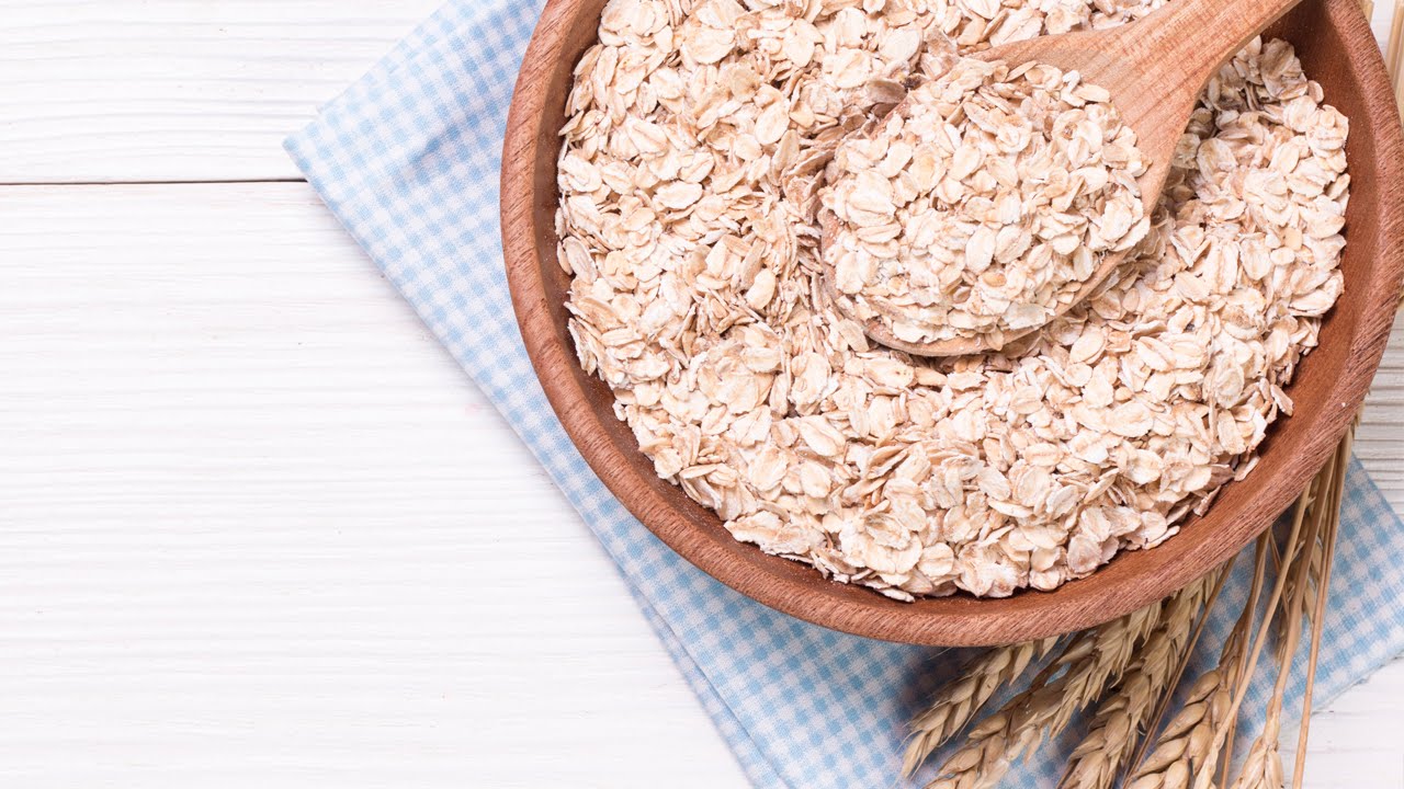 Dlaczego owies jest kluczowym sprzymierzeńcem w kontrolowaniu poziomu cholesterolu, trawieniu i sytości