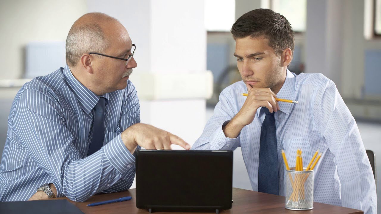 Zostaje zniesiony jeden dzień wolny i pełny weekend dla wszystkich pracowników: teraz wymagane będzie 6 dni roboczych.