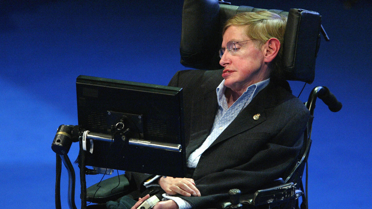 Naukowiec Stephen Hawking: „Cisi i spokojni ludzie mają najsilniejsze i najgłośniejsze umysły”.